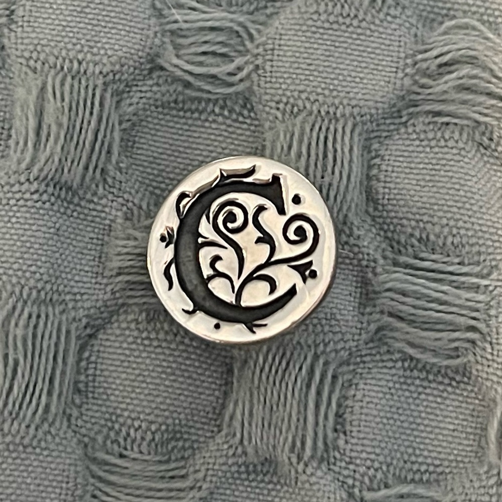 Kameleon jewel pop “C” initial, .925 sterling silver